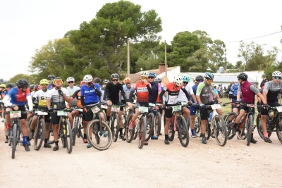 Cuatro tornquistenses participaron de la carrera MTB &ldquo;Malvinas Argentinas&rdquo;