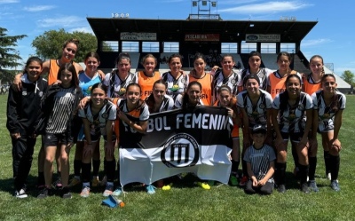 LRF/Primera femenino: Clasificaron San Mart&iacute;n (ST), Blanco y Negro y Empleados de Comercio