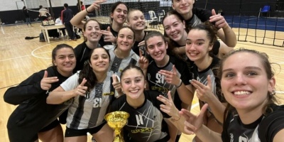 V&oacute;ley: El orgullo de una Serrana en el equipo Bicampe&oacute;n Provincial Zona Sur