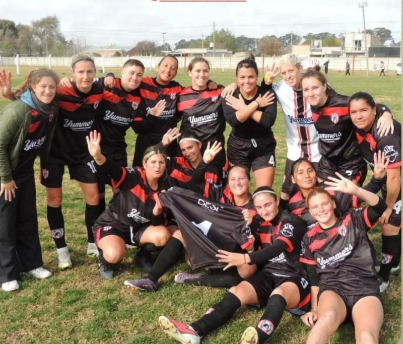 LRF Primera femenino: Tiro Federal (CS) super&oacute; a Racing y sac&oacute; el boleto para los cruces