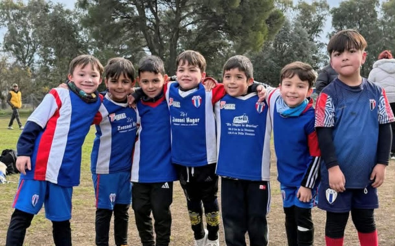 Atl&eacute;tico Ventana fue sede de un encuentro de escuelitas de futbol