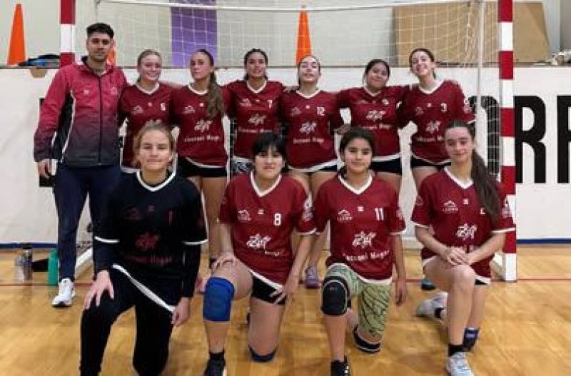 Handball: El equipo de menores femenino del CEF N&ordm; 9 disputo un amistoso en Coronel Dorrego