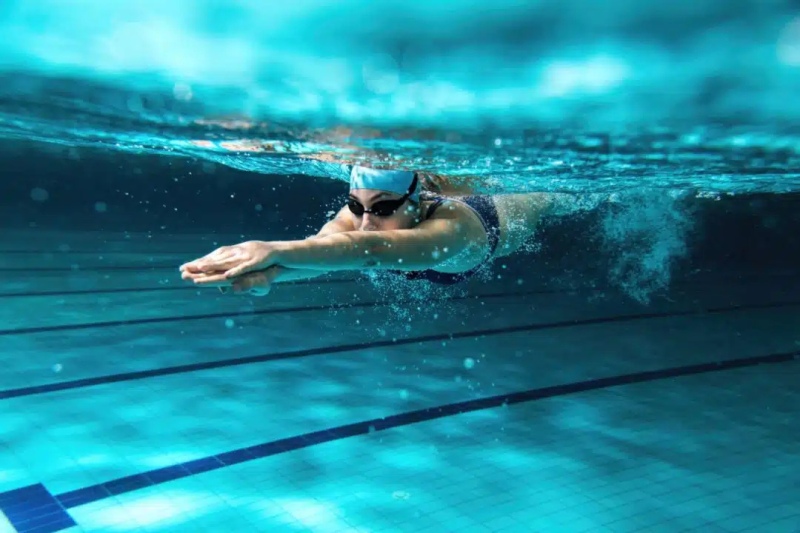 Sumate a las clases de nataci&oacute;n para adultos en el CEF N&ordm; 195 de Sierra de la Ventana