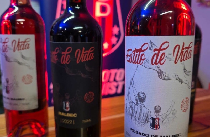 Automoto realiz&oacute; la presentaci&oacute;n de su vino llamado "Estilo de Vida"
