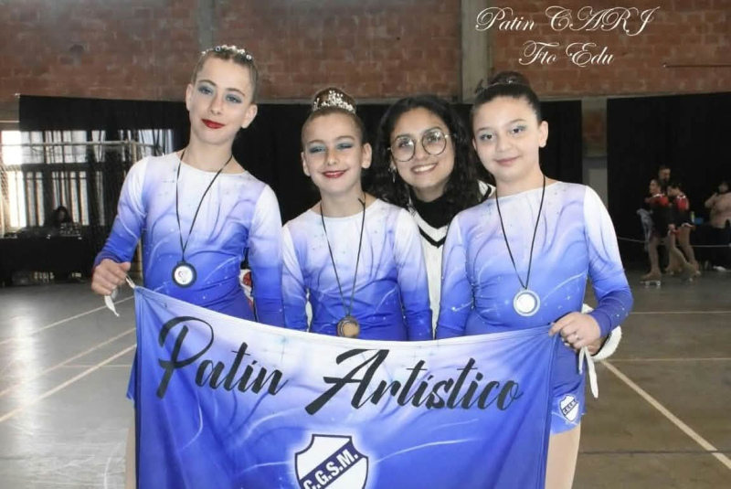 Pat&iacute;n Art&iacute;stico: Las chicas de San Mart&iacute;n de Chasic&oacute; cerraron el a&ntilde;o de amistosos en Villa Iris